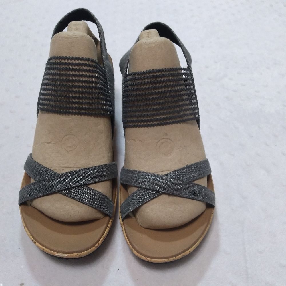 Skechers luxe flex cali Beverlee women's wedges sandals size 9